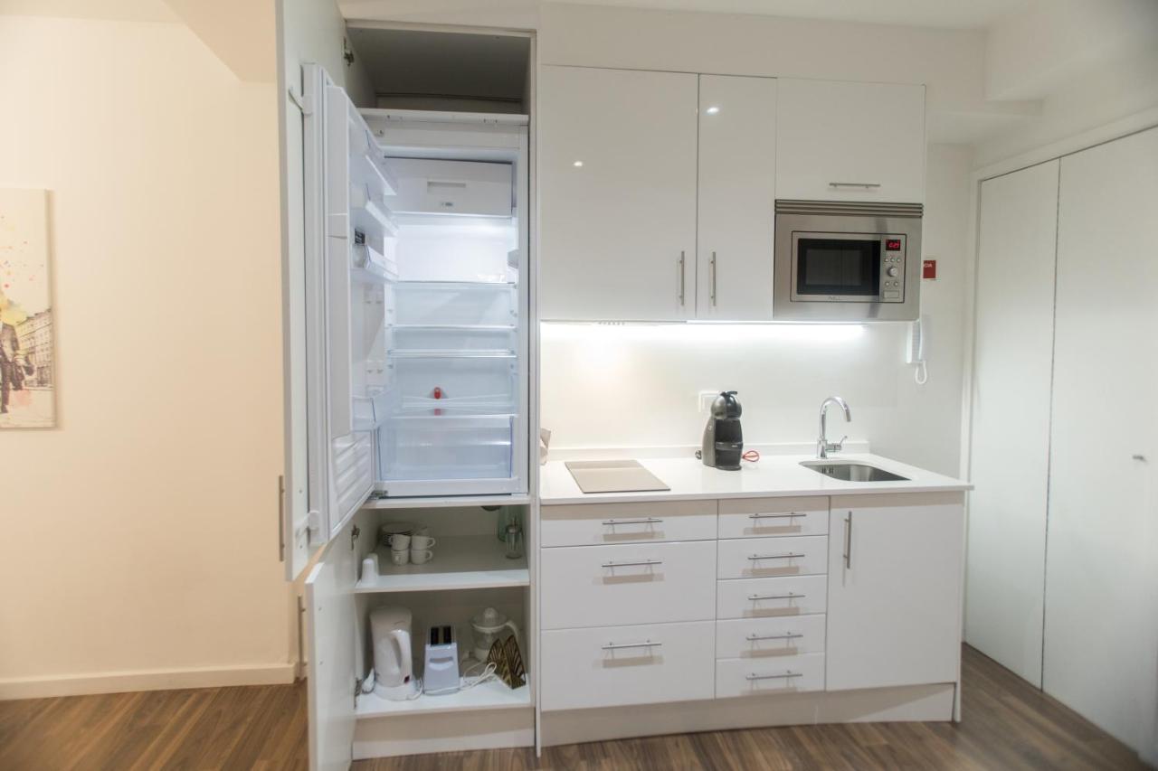 Almada Studios & Suites Porto Bagian luar foto
