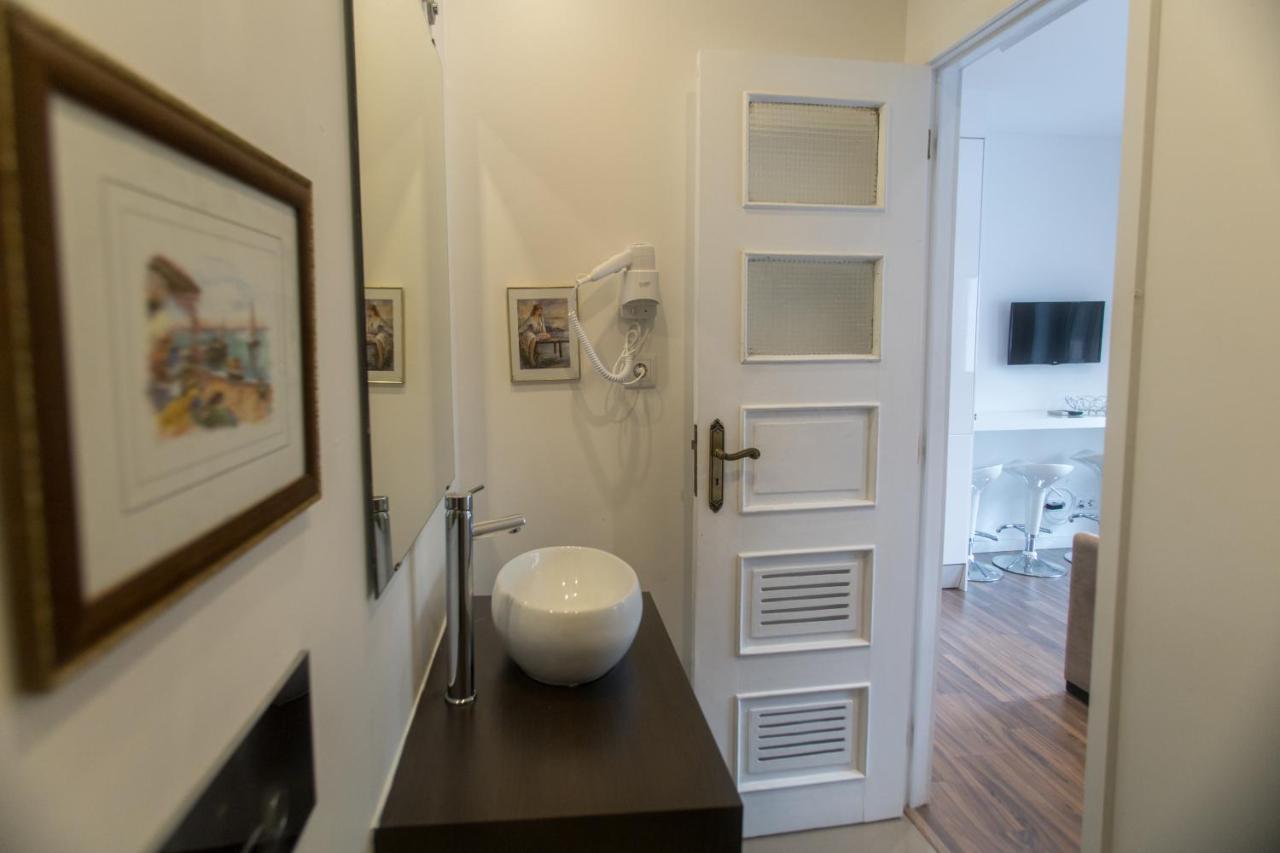 Almada Studios & Suites Porto Bagian luar foto