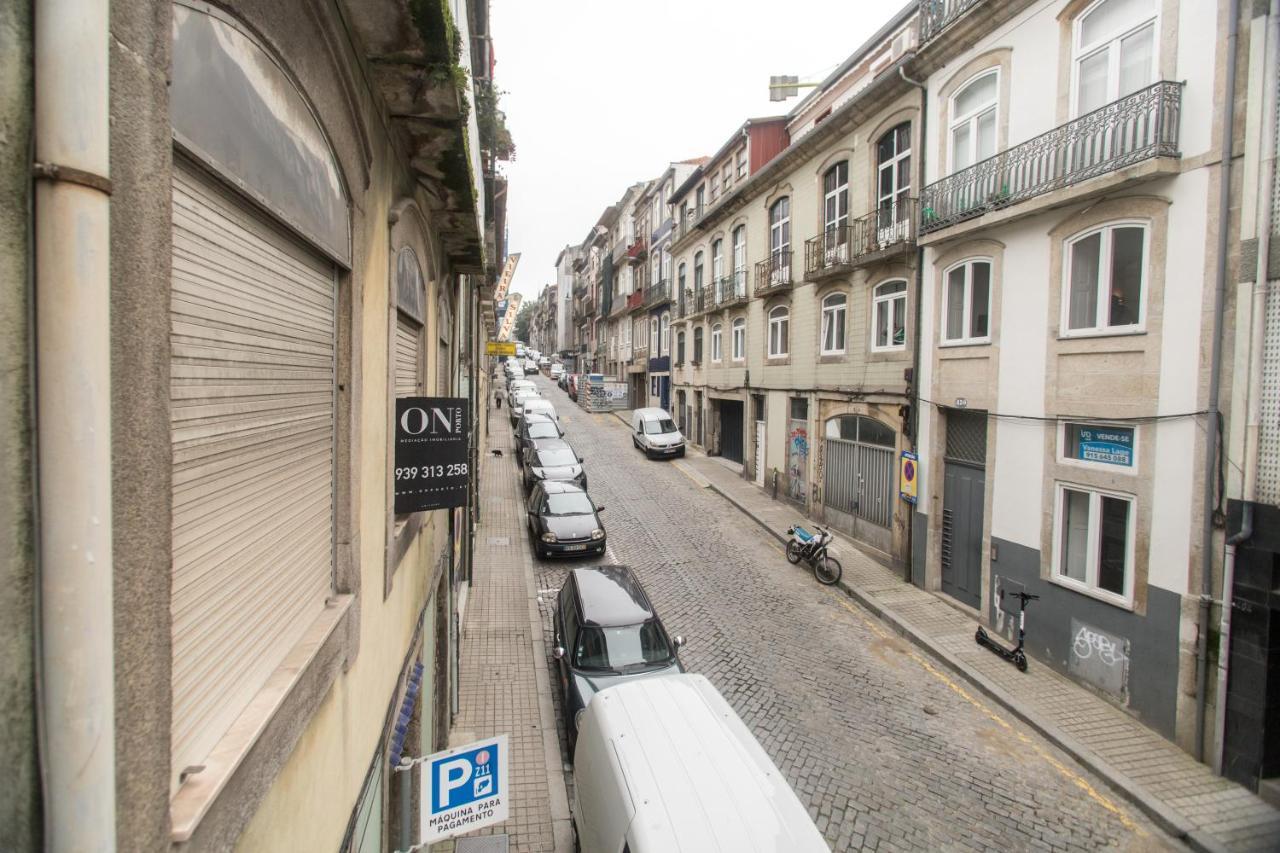 Almada Studios & Suites Porto Bagian luar foto