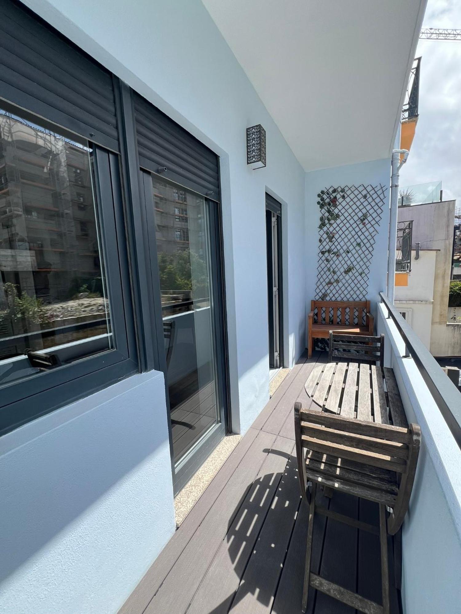 Almada Studios & Suites Porto Bagian luar foto