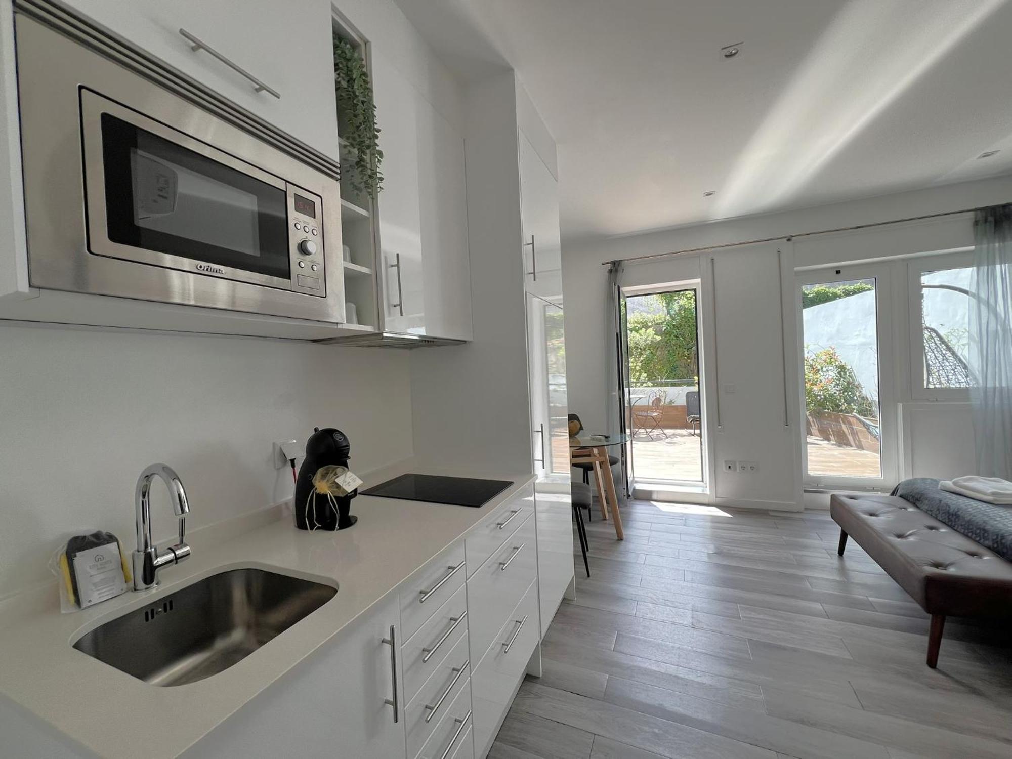 Almada Studios & Suites Porto Bagian luar foto