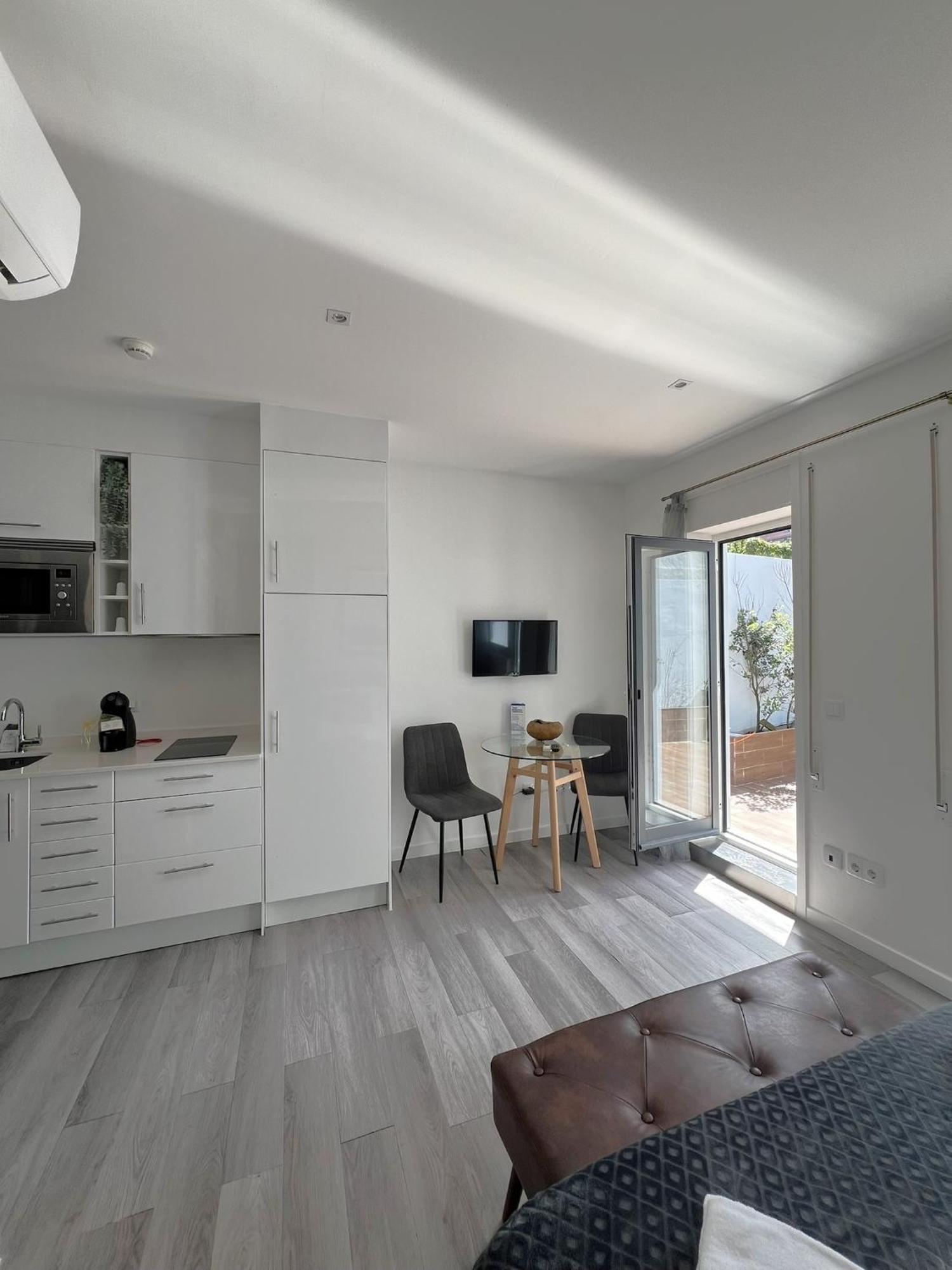 Almada Studios & Suites Porto Bagian luar foto