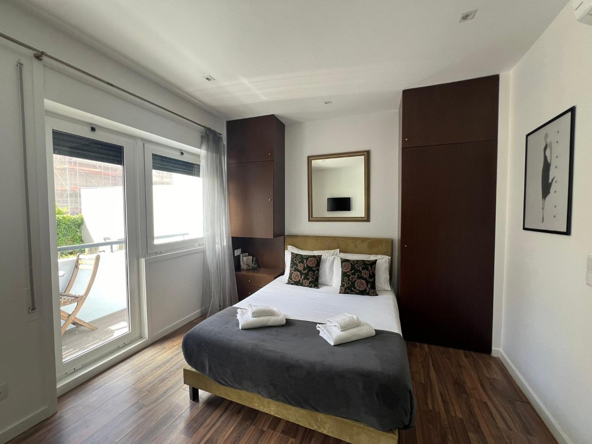 Almada Studios & Suites Porto Bagian luar foto